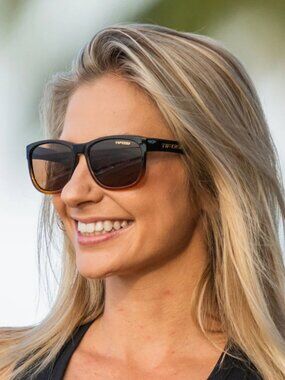 Tifosi Swank Brown Fade Gradient Sunglasses Unisex Classic Style Small Med Fit